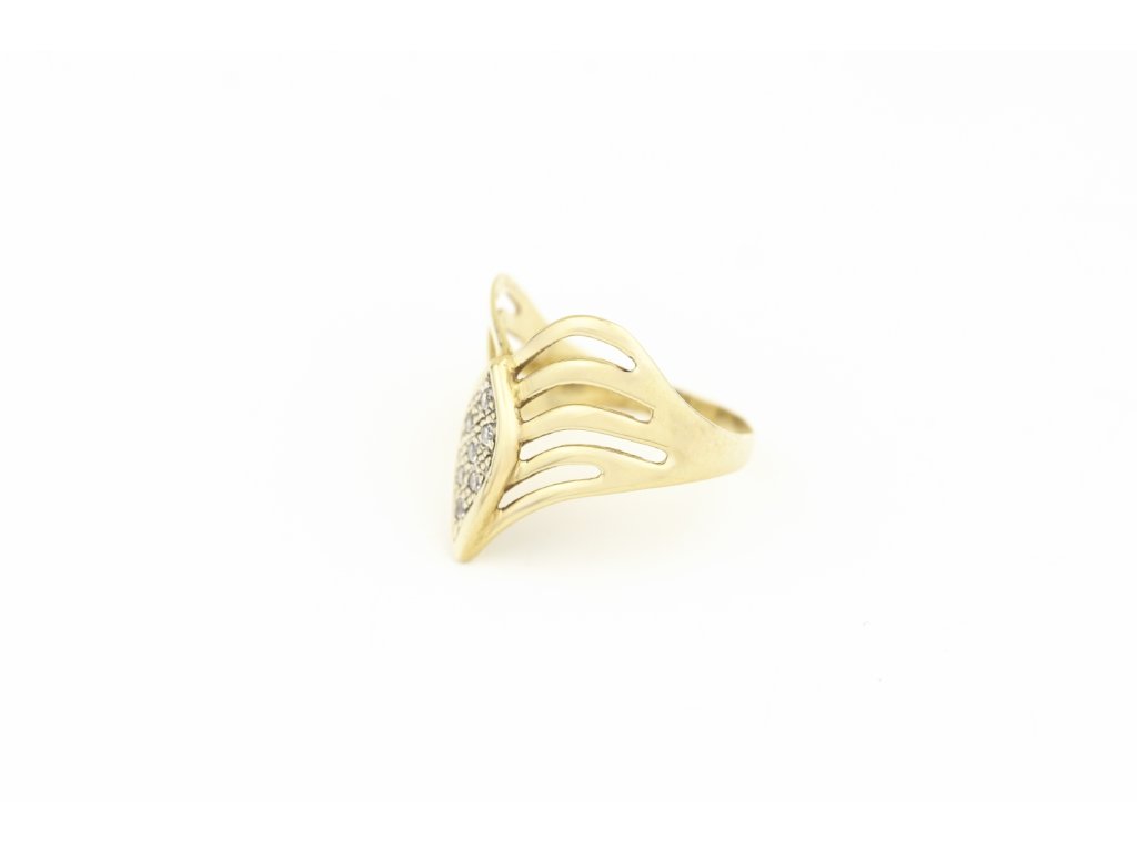 Zlatý prsten, motiv špičky, zdobené zirkony.