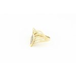 Zlatý prsten, motiv špičky, zdobené zirkony.