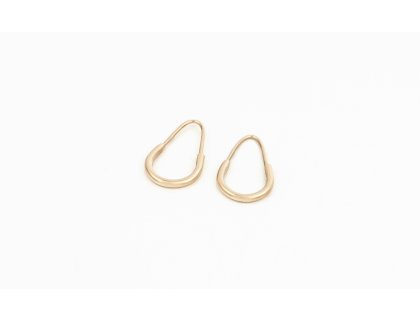 Zlaté náušnice, visací, z červeného zlata.