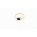 Zlatý prsten s lapis lazuli