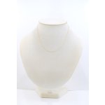 Zlatý řetízek anker na stojánku